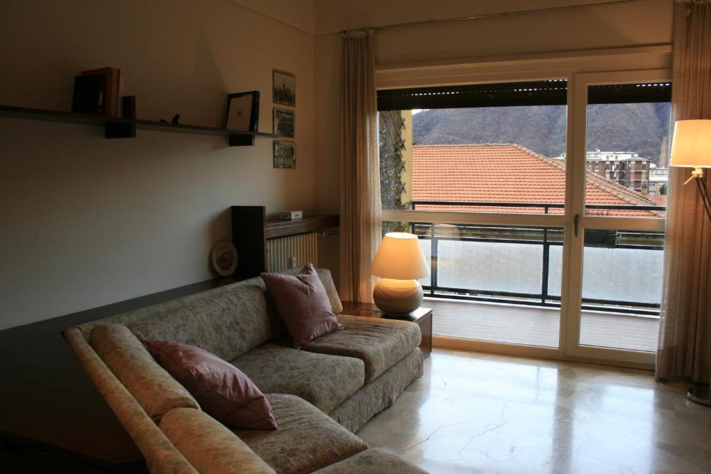 B&B Come A Casa Como Ngoại thất bức ảnh